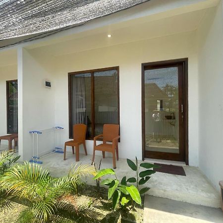 The Corner Homestay Kuta  المظهر الخارجي الصورة