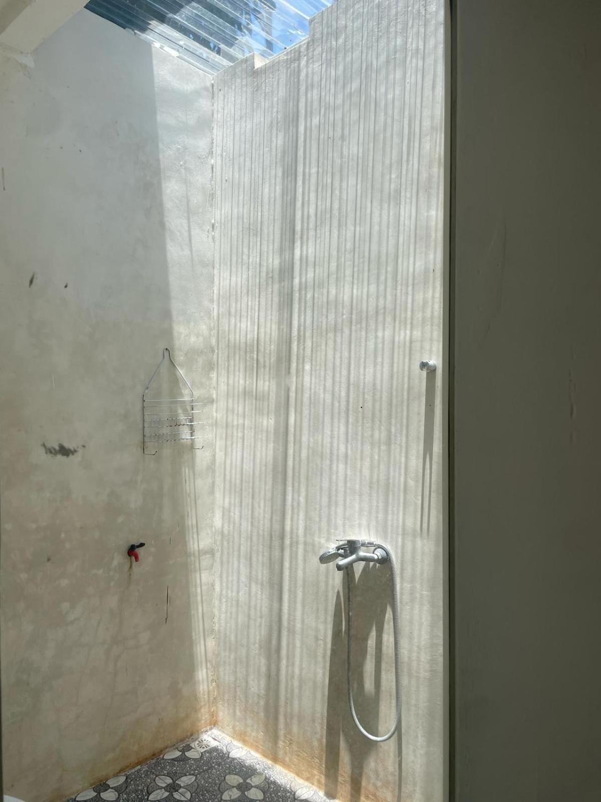 The Corner Homestay Kuta  المظهر الخارجي الصورة