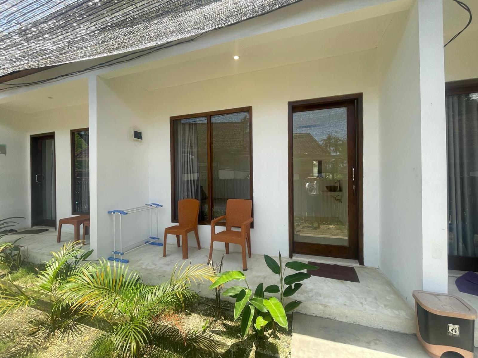 The Corner Homestay Kuta  المظهر الخارجي الصورة