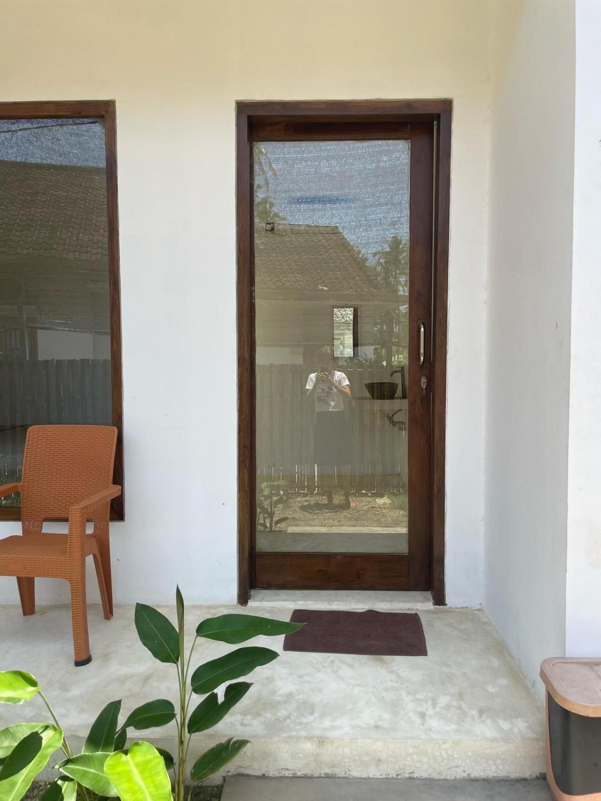 The Corner Homestay Kuta  المظهر الخارجي الصورة